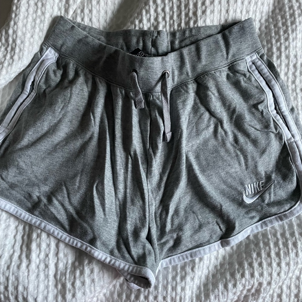 Nike athletic sweat material shorts size small